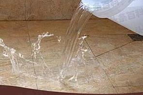细河漏水维修 免砸砖防水材料该如何施工